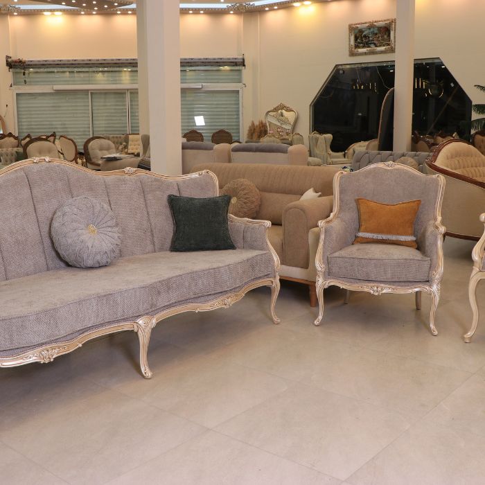 مبل کلاسیک پایه چوبی